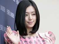 世界的な化粧品ブランド、エスティローダーの新商品ランチングイベントが7日午後、ソウル驛三洞にあるザ・ラム(The Raum)で行われた。
