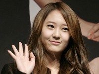 韓国MBCのコメディードラマ「ハイキック3短足の逆襲」の製作発表会が8日午後ソウルのインペリアルパレスホテルで開かれた。写真はf(x)のクリスタル。