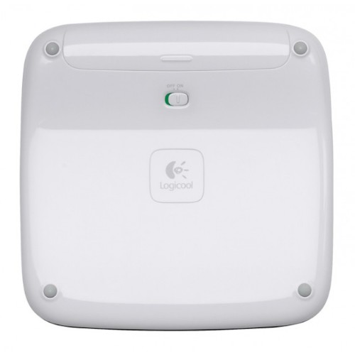 タッチ操作でクリックやカーソル移動などの操作ができる「ロジクール ワイヤレス タッチパッド」（TP500）