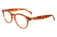 ジョルジオ アルマーニのアイウェアに、上質でクラシックなデザインの「Frames of Your Life」モデル登場