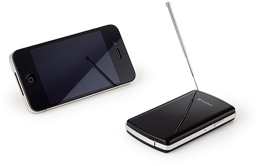 iPhone／iPadやAndroid 搭載端末でワンセグ放送の視聴・録画ができる「TVチューナー for iPhone／iPad／スマートフォン」の使用イメージ。