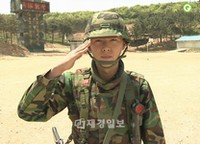 韓国で海兵隊に服務中の俳優ヒョンビン(本名キム・テピョン)がMCに初挑戦する。 韓国で海兵隊に服務中の俳優ヒョンビン(本名キム・テピョン)がMCに初挑戦する。