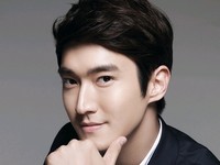 韓国男性アイドルグループ「SUPER JUNIOR」（スーパージュニア）のチェ・シウォンが韓国を代表する化粧品ブランド「マモンド」の初の男性モデルとして抜擢された。