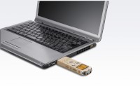 ソニー独自の強力ノイズカット機能や録音技術を搭載し、高感度・低ノイズを実現したというICレコーダー「UXシリーズ」(写真提供:ソニー) ソニー独自の強力ノイズカット機能や録音技術を搭載し、高感度・低ノイズを実現したというICレコーダー「UXシリーズ」(写真提供:ソニー)