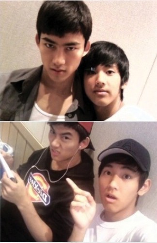 まだデビュー前にもかかわらずメンバーを一人ずつ公開して視聴者やネットユーザーたちから最もデビューが期待され、最も注目されている韓国新人男性アイドルグループ 「MYNAME」(マイネーム)。そのメンバーの一人セヨンが韓国人気男性グループ「2AM」、「2PM」のメンバーたちと一緒に撮った練習生時代の写真が公開され、インターネットで話題になっている。 まだデビュー前にもかかわらずメンバーを一人ずつ公開して視聴者やネットユーザーたちから最もデビューが期待され、最も注目されている韓国新人男性アイドルグループ 「MYNAME」(マイネーム)。そのメンバーの一人セヨンが韓国人気男性グループ「2AM」、「2PM」のメンバーたちと一緒に撮った練習生時代の写真が公開され、インターネットで話題になっている。