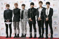 「2010-2012 韓国訪問の年」の記念特別イベント「韓流ドリームフェスティバル」が3日午後、慶尚北道慶州市隍城洞慶州市民運動場で開かれた。
