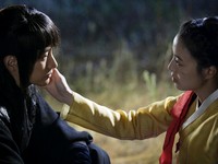 師匠と弟子として出会い、一人の男性と一人の女性として愛し始めた時、運命がそれを邪魔した。邪魔すれば邪魔するほど二人の愛は深まっていき、彼らは最後の瞬間を目の前にして「運命を超えた愛」を見せる。