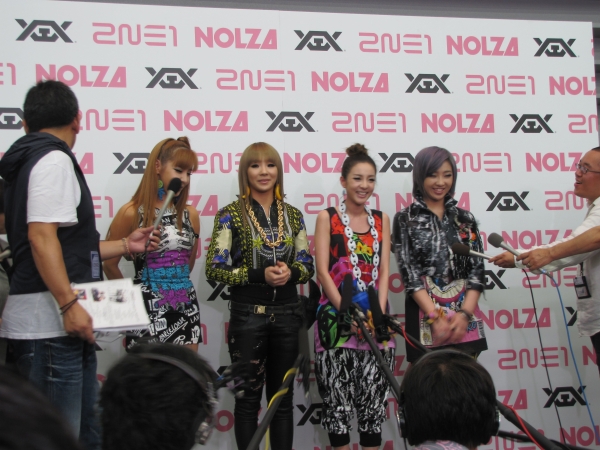 2NE1、日本初ツアー「NOLZA in Japan」:フォトセッション(21)