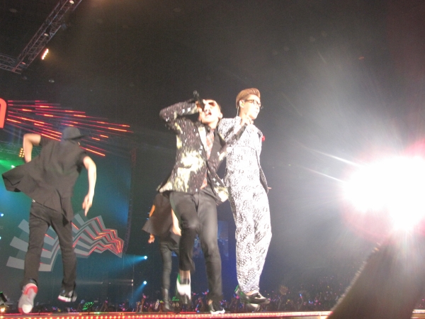 2NE1、日本初ツアー「NOLZA in Japan」:ライブ(29)