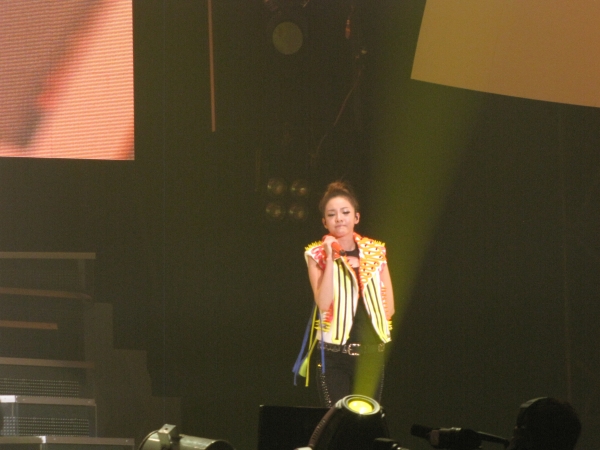 2NE1、日本初ツアー「NOLZA in Japan」:ライブ(62)