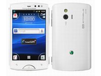 日本最小、最軽量となるソニー・エリクソン・モバイルコミュニケーションズ社製のスマートフォン「Sony Ericsson mini」（画像提供：イーアクセス）
