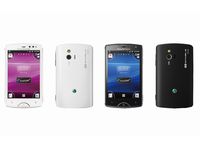 カードサイズのワンハンドスマートフォン『Sony Ericsson mini』（画像提供：ソニー・エリクソン・モバイルコミュニケーションズ）