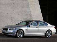 環境性能の高い新世代エンジンを採用した「BMW5シリーズ」(画像提供:BMW) 環境性能の高い新世代エンジンを採用した「BMW5シリーズ」(画像提供:BMW)