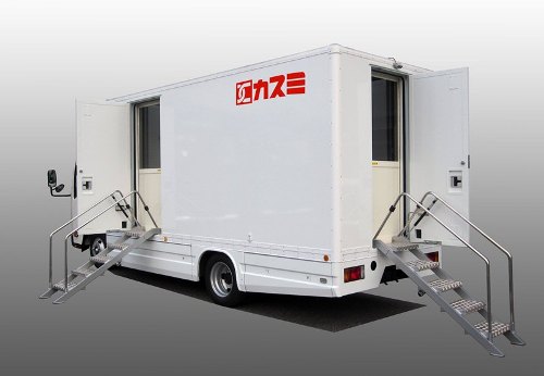 移動販売車のイメージ図（いすゞエルフ）（画像提供：伊藤忠商事）