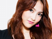韓国人気ガールズクループ「KARA」(カラ)のメンバー、カン・ジヨンが、男性タレントBOOM(ブーム)と俳優チ・ヒョヌのMCでスタートする韓国KBS 2TVのバラエティー番組「青春不敗シーズン2」にレギュラーメンバーとして出演することが決まった。