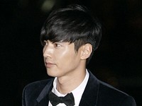 第48回大鐘賞映画祭授与式レッドカーペット:2年連続人気賞ウォンビン(1) 第48回大鐘賞映画祭授与式レッドカーペット:2年連続人気賞ウォンビン(1)