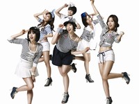 韓国人気ガールズグループ「T-ARA」（ティアラ）のメンバー、ヒョミンとウンジョンが“態度騒動”について釈明した。
