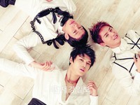 男性アイドルグループJYJの「ミュージックバンク」出演問題が再燃している。