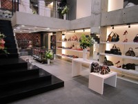 ヴィヴィアン・ウエストウッド心斎橋が移転リニューアル