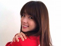 ハン・ヒョジュがトレーニングウェアを着て映画『ただあなただけ』をPRした。