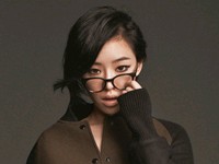 韓国女性4人組歌手グループ「Brown Eyed Girls」（ブラウン・アイド・ガールズ）のメンバー、ガインのグラビアが公開された。写真＝Marie Claire
