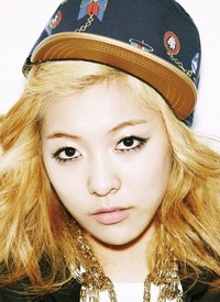 韓国ガールズグループ「f(x)」(エフエックス)のメンバー、ルナ(本名パク・ソニョン)が韓国中央大学に合格した。写真=f(x) ルナ 韓国ガールズグループ「f(x)」(エフエックス)のメンバー、ルナ(本名パク・ソニョン)が韓国中央大学に合格した。写真=f(x) ルナ