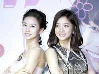 『イケメンラーメン屋』の制作発表会:ホスとイ・チョンア(1) 『イケメンラーメン屋』の制作発表会:ホスとイ・チョンア(1)