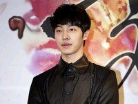 ドラマ『私も、花』制作発表会:イ・ギグァン(1) ドラマ『私も、花』制作発表会:イ・ギグァン(1)