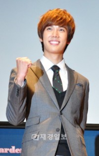 SS501のパク・ジョンミンが初主演を務めた台湾ドラマ『翻糖花園』の製作発表会が、仁川松島コンベンシアで開かれた。パク・ジョンミンだけでなく出演陣、製作会社の代表、監督まで出席し目を引いた。写真=CNR Media SS501のパク・ジョンミンが初主演を務めた台湾ドラマ『翻糖花園』の製作発表会が、仁川松島コンベンシアで開かれた。パク・ジョンミンだけでなく出演陣、製作会社の代表、監督まで出席し目を引いた。写真=CNR Media