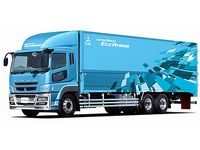 大型ハイブリッドトラック　「スーパーグレート エコ ハイブリッド」（画像提供：三菱ふそうトラック・バス）
