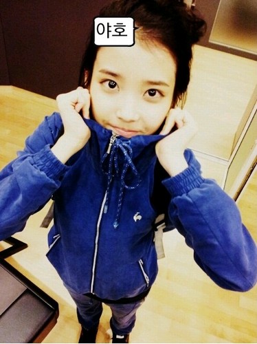 韓国の人気歌手IU（アイユー）は8日、自身のファンカフェを通じて、アルバム制作が最後の追い込みに差し掛かったことを伝えた。