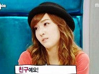 少女時代のジェシカが熱愛説について釈明し、注目されている。9日放送の韓国MBC「黄金漁場―ラジオスター」に出演した少女時代のジェシカが、2PMのオク・テギョンとの熱愛説について、「ただの友だち」と語った。写真＝MBC放送キャプチャー