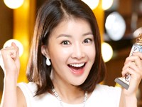 韓国女優イ・シヨンは15日の午後放送されたYTN『ニュース＆ニュース』に出演し、体形維持の秘訣を問う質問に対し「運動が好きだから、運動で自然なダイエットをしている」と答えた。