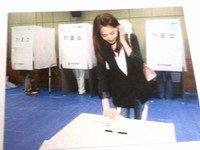 少女時代のユナが、韓国の社会科探求の教科書に登場し、話題となっている。写真=オンラインコミュニティ掲示板
