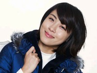 ハ・ジウォンがモデルを務めるファッショングループ・ヒョンジ（代表：チェ・ビョンオ）のカジュアルブランド、クロコダイルレディー(www.crocodilelady.com)が韓国内のファッション業界で初めて3050人の女性のニーズに合わせた“アンチエイジングファッション”を発表した。