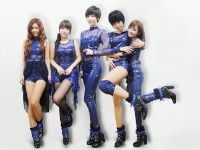 人気ガールズグループ「T-ARA」（ティアラ）のシューズグラビアが公開された。写真＝NINE WEST