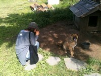 歌手兼作曲家のイ・サンスン（37）との熱愛を公式に認めた歌手イ・ヒョリ（32）が、熱愛報道を暗示する文を掲載した。