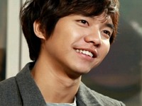 韓国でバラエティー番組やドラマで幅広く活躍する人気歌手イ・スンギが、自分は芸能人に向いてないのではと悩んだことがあったことを明かした。