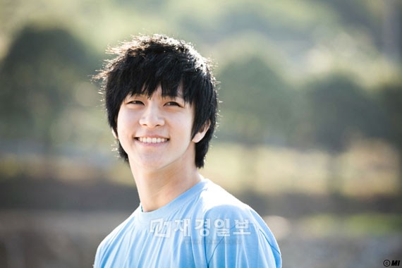 アイドルグループ「MBLAQ」（エムブラック）のチョンドゥン（本名パク・サンヒョン）が、JTBC開局特集月・火ミニシリーズ「パダムパダム…彼と彼女の心臓の音」（脚本ノ・ヒギョン、演出キム・ギュテ、制作MI、MWM）で演技者としてデビューする。