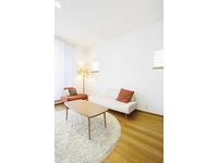 女子向け賃貸住宅リモデルプラン「女子部屋つくる。」新発売（画像：ライフスクエア）