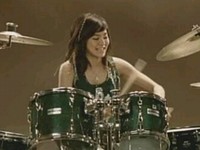 人気ガールズグループ「AFTERSCHOOL」（アフタースクール）のメンバー、ユイの5年前の姿が公開され、注目を浴びている。