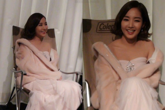 女優パク・ミニョンがイブニングドレスを着て、優雅なシンデレラに変身した。