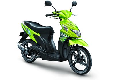 新型スクーター「nex」（画像：スズキ）