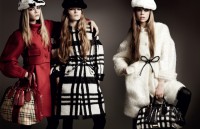 カーラ・デレヴィーニュ、モリー・スミス、エディ・キャンベルを起用した今年最後のバーバリー広告キャンペーン - 2011年秋冬12月