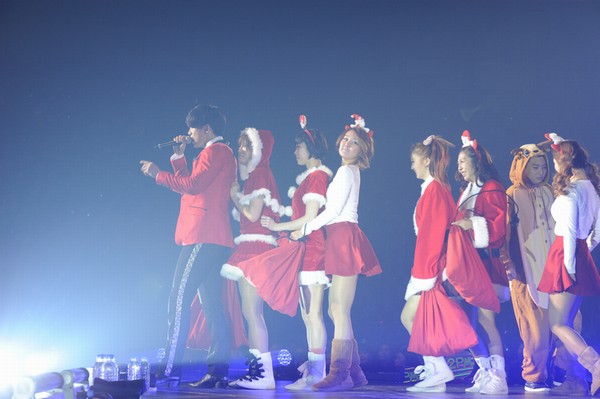 『2PM ARENA TOUR 2011“REPUBLIC OF 2PM”』―さいたまスーパーアリーナ:テギョン×ニックンのステージ(1)