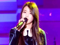 音楽専門サイトモンキー3(www.monkey3.co.kr)は29日、1週間（12月8～14日）行ったアンケート調査の結果を発表した。参加した285名中、女性歌手IU（アイユー）が29％(82名)の票を獲得し、「2011年最も活躍した歌手」1位に輝いた。