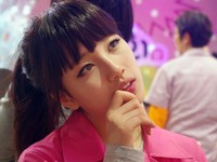 韓国では最近、大学へ行かない芸能人たちが増えている。特例入学に対する世間の視線と現実的に出席が不可能な状況などを考慮してのことだ。