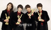 CNBLUEが、韓国で音楽賞として最も権威のある「第26回ゴールデンディスク授賞式」で最多受賞の4冠王に輝いた。