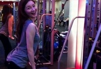 韓国の女性R&Bグループ「Davichi」（ダビチ）のカン・ミンギョンは17日、自身のツイッターで「2011年12月28日、コンサートで約束したでしょう？私の筋肉公開！」とツイートした。
