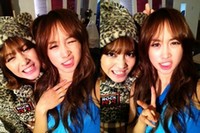 女性アイドルグループKARA(カラ)最年少メンバーのジヨンは、自分の誕生日にニコルとの猟奇的(?)な表情の写真を公開した。写真=ニコルのツイッター
女性アイドルグループKARA(カラ)最年少メンバーのジヨンは、自分の誕生日にニコルとの猟奇的(?)な表情の写真を公開した。写真=ニコルのツイッター